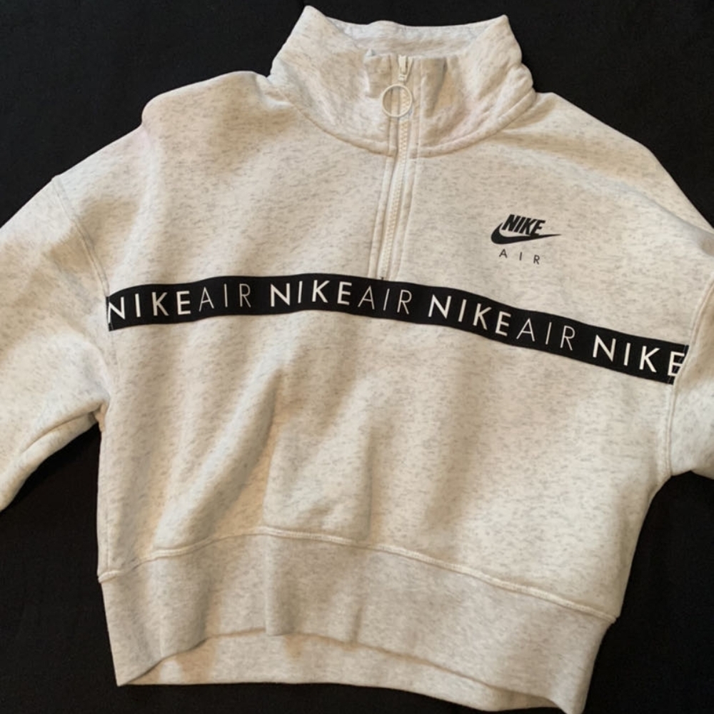 Nike sweatshirt